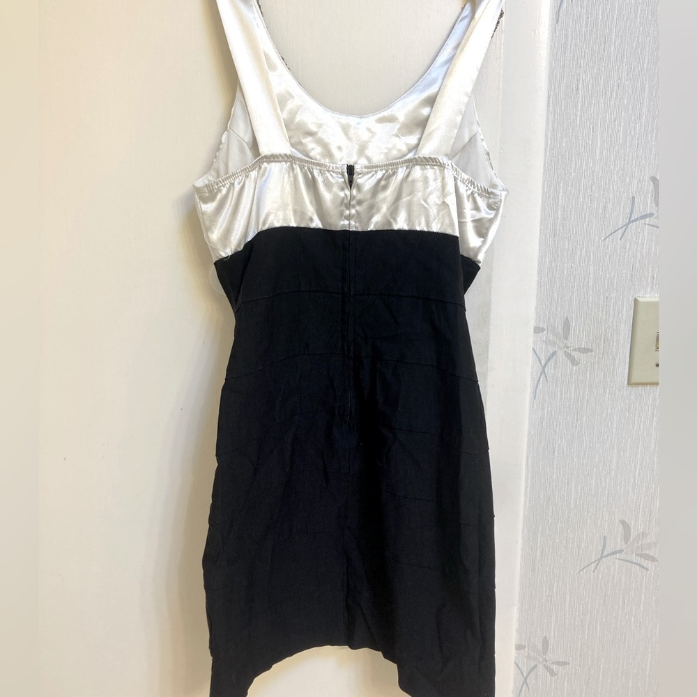 Trixxi cocktail dress size 7 black and white embellished top thin strap dress.
